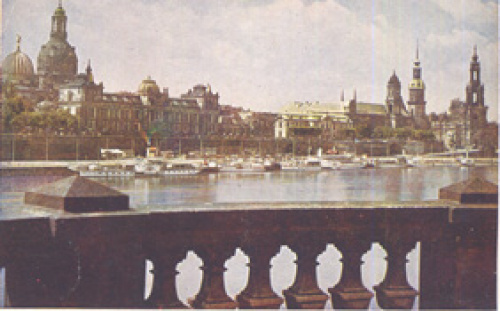 Blick auf Dresden von der Brülschen Terrasse. (4)