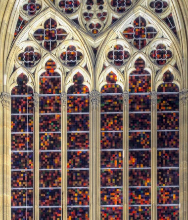 Kölner Dom: Richter-Fenster an der Südseite bei Nacht. (2)