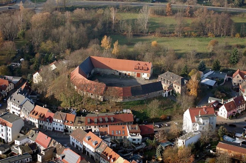 Rittergutsschloss Taucha - Luftbildaufnahme November 2012 (1)